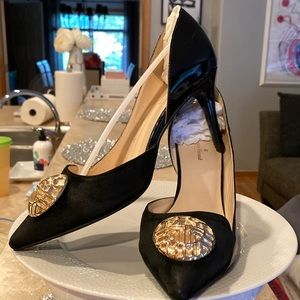 Stunning EUC Louis Feraud Paris Heels!